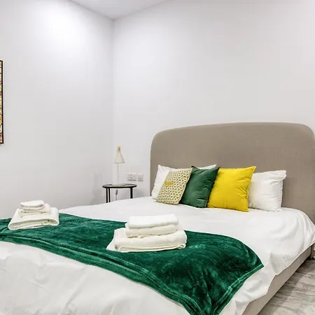 Apartament Luxury, One Of A Kind Home, In Ferries & Ac By 360 Estates *