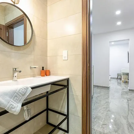 Apartament Luxury, One Of A Kind Home, In Ferries & Ac By 360 Estates *