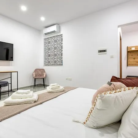 Luxury, One Of A Kind Home, In Ferries & Ac By 360 Estates Apartment *