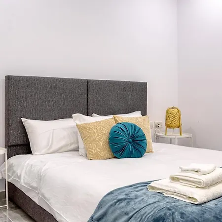 Luxury, One Of A Kind Home, In Ferries & Ac By 360 Estates Daire *