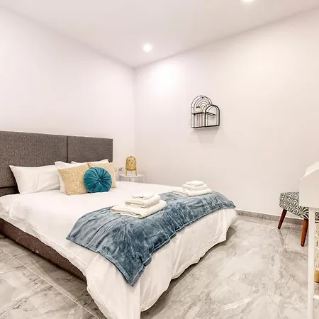 Apartman Luxury, One Of A Kind Home, In Ferries & Ac By 360 Estates Sliema