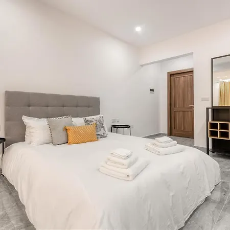 Luxury, One Of A Kind Home, In Ferries & Ac By 360 Estates * Sliema