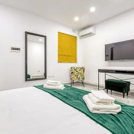 Luxury, One Of A Kind Home, In Ferries & Ac By 360 Estates *