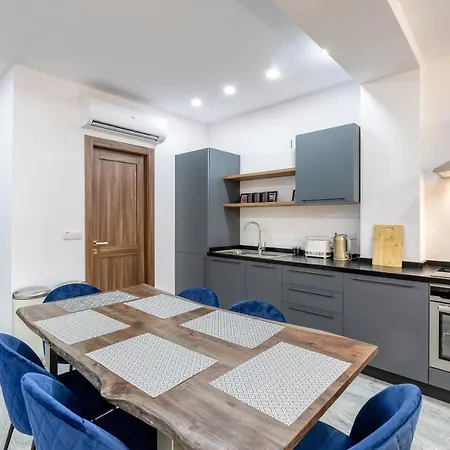 Luxury, One Of A Kind Home, In Ferries & Ac By 360 Estates