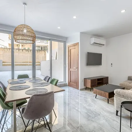 Lägenhet Luxury, One Of A Kind Home, In Ferries & Ac By 360 Estates Sliema