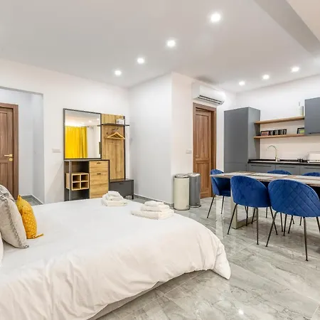 Luxury, One Of A Kind Home, In Ferries & Ac By 360 Estates Apartment