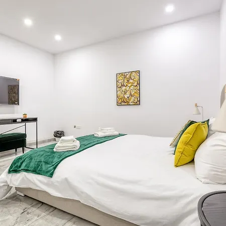 Luxury, One Of A Kind Home, In Ferries & Ac By 360 Estates * Sliema