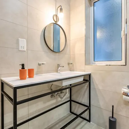 Luxury, One Of A Kind Home, In Ferries & Ac By 360 Estates *